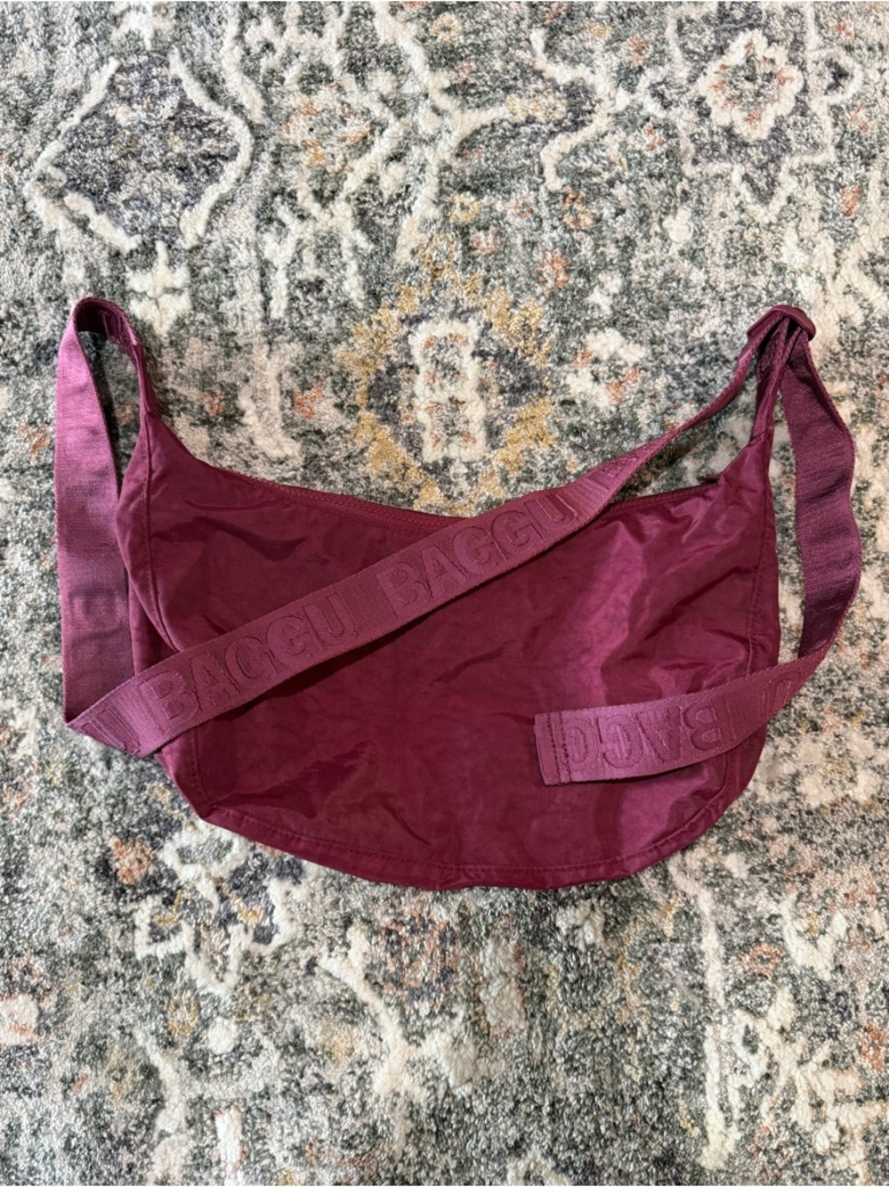 BAGGU Medium Crescent